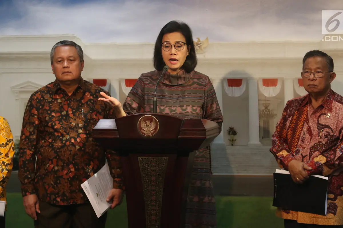 3 Menteri Jokowi Umumkan Paket Kebijakan Ekonomi XVI