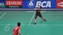 Pebulutangkis tunggal putri Indonesia, Adrianti Firdasari saat bertanding melawan pemain tunggal putri Jepang Minatsu Mitani pada turnamen bulutangkis BCA Indonesia Open Super Series Premiere 2015 di  Jakarta, Rabu (3/6). (Liputan6.com/Herman Zakharia)
