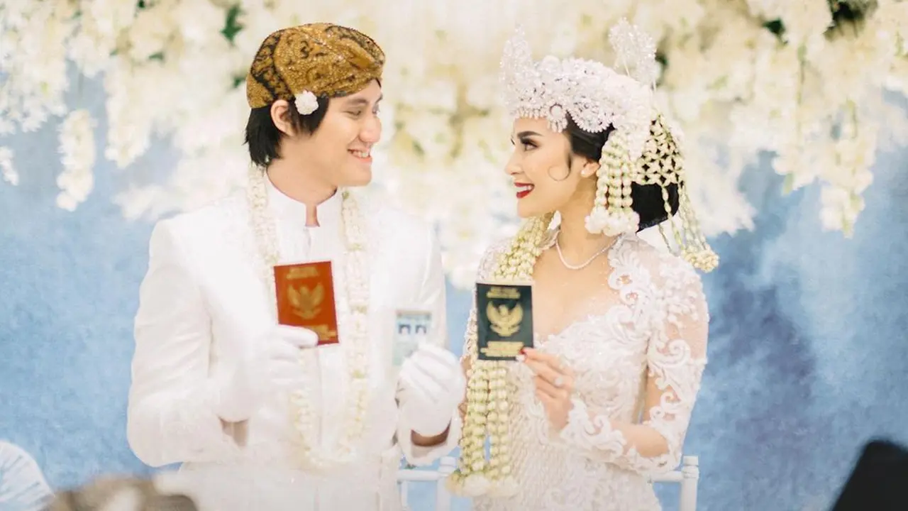 [Fimela] Kevin Aprilio dan Vicy Melanie