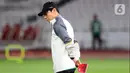 Pelatih Timnas Indonesia, Shin Tae-yong memimpin  sesi latihan resmi jelang laga FIFA Matchday
melawan Argentina di Stadion Utama Gelora Bung Karno, Jakarta, Minggu (18/6/2023).
(Liputan6.com/Helmi Fithriansyah)