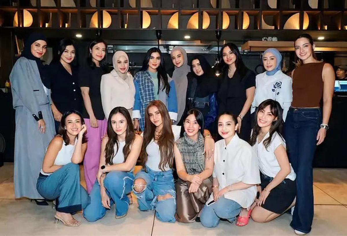 Foto-Foto Geng Cendol Gelar Arisan di Pertengahan 2025, Penuh Keseruan dan Kekompakan