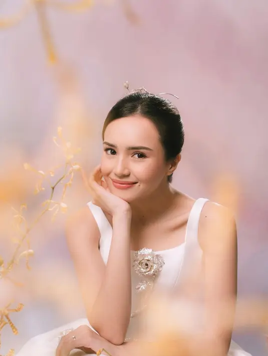 Beberapa foto terbaru Beby Tsabina ini sontak banjir pujian dari para fans dan rekan sesama artis. [Foto: Instagram/bebytsabina]
