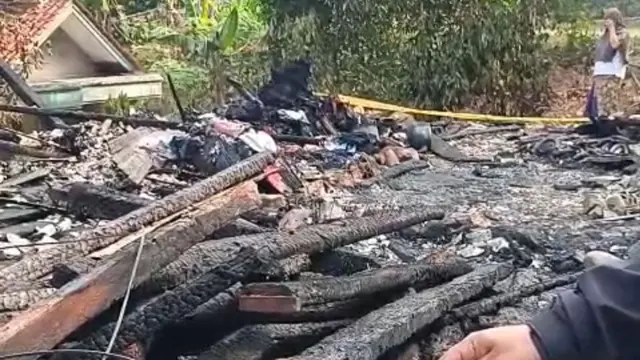 Seorang Ibu Tewas Terjebak Kebakaran Rumah di Palabuhanratu Sukabumi