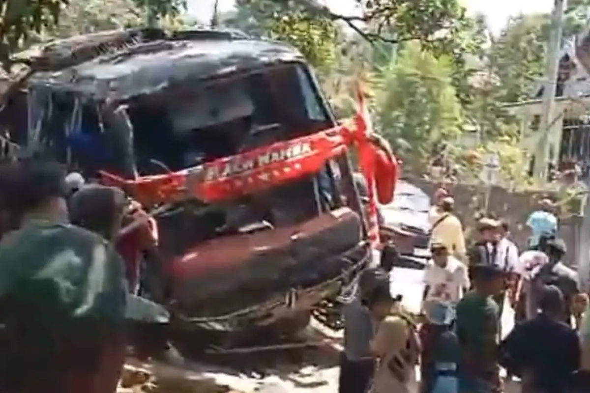 Kecelakaan Maut Bus di Lereng Gunung Bromo