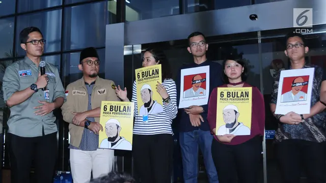 Bersama Novel Baswedan, Aktivis Koalisi Masyarakat Sipil Peduli KPK Beri Keterangan