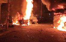 Demo Solidaritas untuk Affan Kurniawan Ricuh, Mobil di Kantor DPRD Makassar dan Sulsel Dibakar