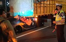 Terungkap! Beda Identitas Pengemudi dan Pemilik Mobil Porsche yang Ringsek Usai Tabrak Truk di Tol Dalam Kota