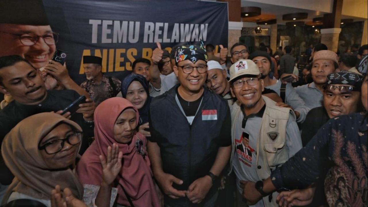 Menurut Anies, apabila berhasil meraih suara tertinggi di Jawa Timur, maka dia memprediksi dapat memenangkan kontestasi politik yang digelar lima tahunan tersebut.