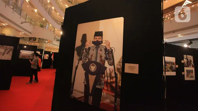 Melihat Indonesia Melawan COVID-19 Melalui Bingkai Foto