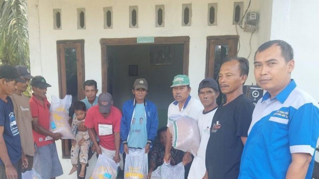 Kementan Salurkan Bantuan Benih Padi Inpari 32 untuk Ribuan Hektare Lahan Petani Tanjab Timur