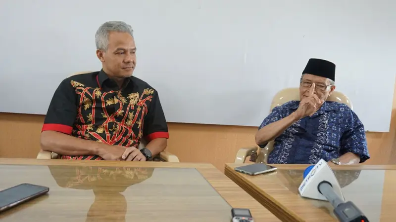 Calon Gubernur Jawa tengah Ganjar Pranowo bertemu Syafii Maarif (Dok. Tim Ganjar)