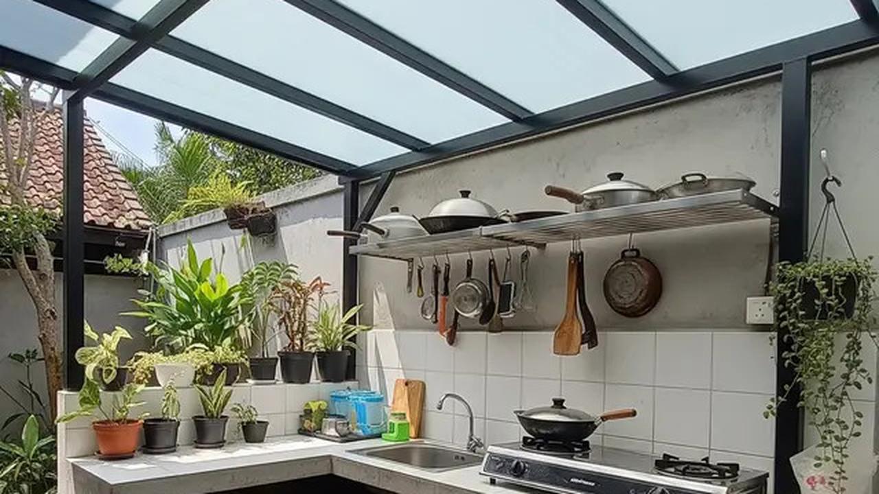 10 Inspirasi Dapur Outdoor Sederhana di Pekarangan Rumah Kecil Tren 2025, Hemat Budget