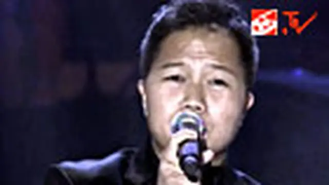 Sandhy Sondoro - Malam Biru