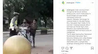 Dalam rekaman yang dibagika akun Instagram @smart.gram, terlihat adanya dua anak laki-laki di bawah umur bekendara sepeda motor.
