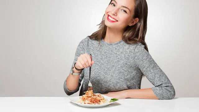 Salah Diet Picu Menopause Dini? (Lithian/Shutterstock)