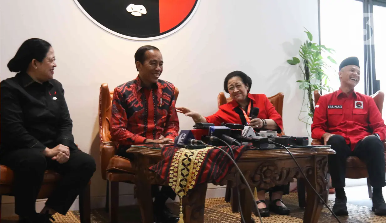 <p>Jokowi menegaskan bahwa sikap cawe-cawe politik yang dilakukannya bertujuan agar Pilpres 2024 berjalan dengan baik, tanpa ada riak-riak yang membahayakan negara dan bangsa. (Liputan6.com/Herman Zakharia)</p>
