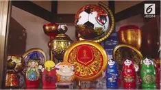 
Pembuat boneka Matrioshka mulai bersiap jelang Piala Dunia 2018 di Rusia. Mereka membuat boneka Matrioshka dengan lambang Piala Dunia.