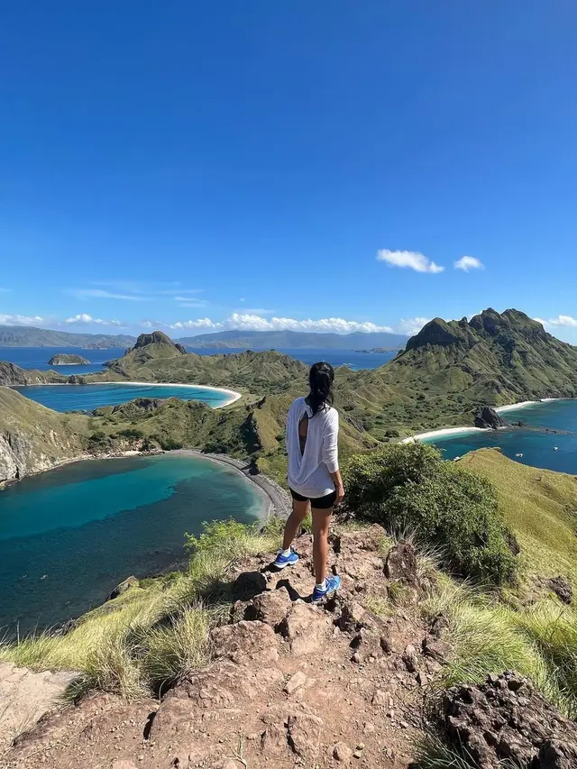 Marcella Zalianty di Pulau Padar (Instagram/marcella.zalianty)