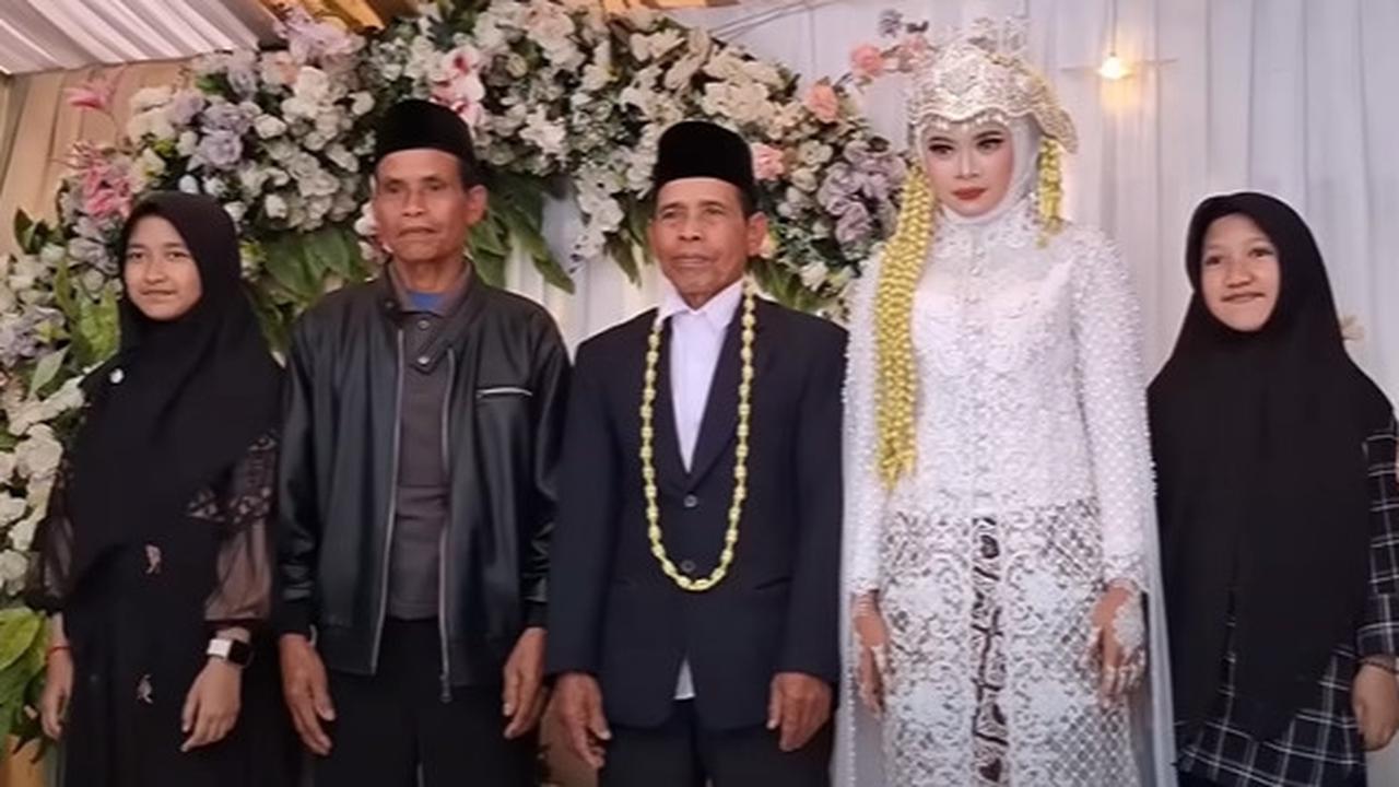 Seserahan Bawa Kerbau, Kakek Usia 70 Tahun Menikahi Gadis Desa 20 Tahun