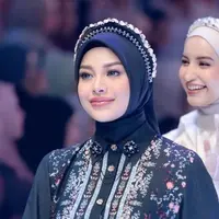 Potret Aurel Hermansyah Melenggang di Catwalk, Tampil Anggun (credit: instagram/aurelie.hermansyah)