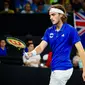 Reaksi petenis Yunani, Stefanos Tsitsipas saat tampil di nomor tunggal putra melawan wakil Australia Nick Kyrgios pada ATP Cup di Brisbane, Australia, 7 Januari 2020.