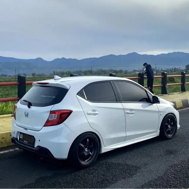 10 Potret Modifikasi Honda Brio, Hatchback Kecil Idola Anak SMA