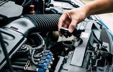 Untuk menjaga kinerja mesin mobil, berikut adalah 7 tips merawat radiator coolant di rumah.