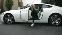 Jaguar nan Sensual Tunggangan Pamela Anderson