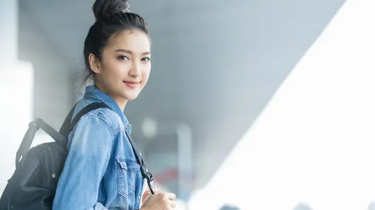 Masih Single? Ini 6 Alasan Perempuan Cantik Sering Kali Sulit Menemukan Pasangan