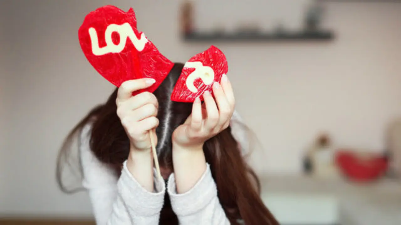 (c) shutterstock