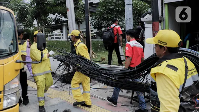 Kabel Utilitas Atas di Jakarta Dibenahi Jelang Penyelenggaraan KTT ASEAN Ke-43