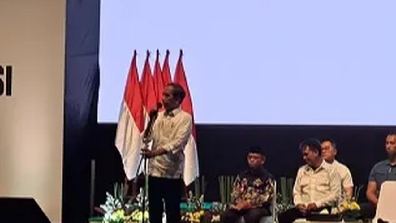 Jokowi Beri Kode ke Relawan: Pilih Pemimpin Bernyali, Jangan Cuma Menikmati Enak Duduk di Istana