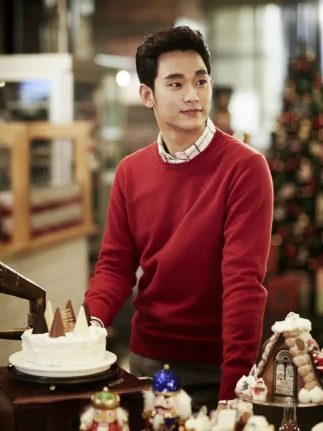 Potret Kim Soo Hyun (Sumber: Instagram/@touslesjours_kr)