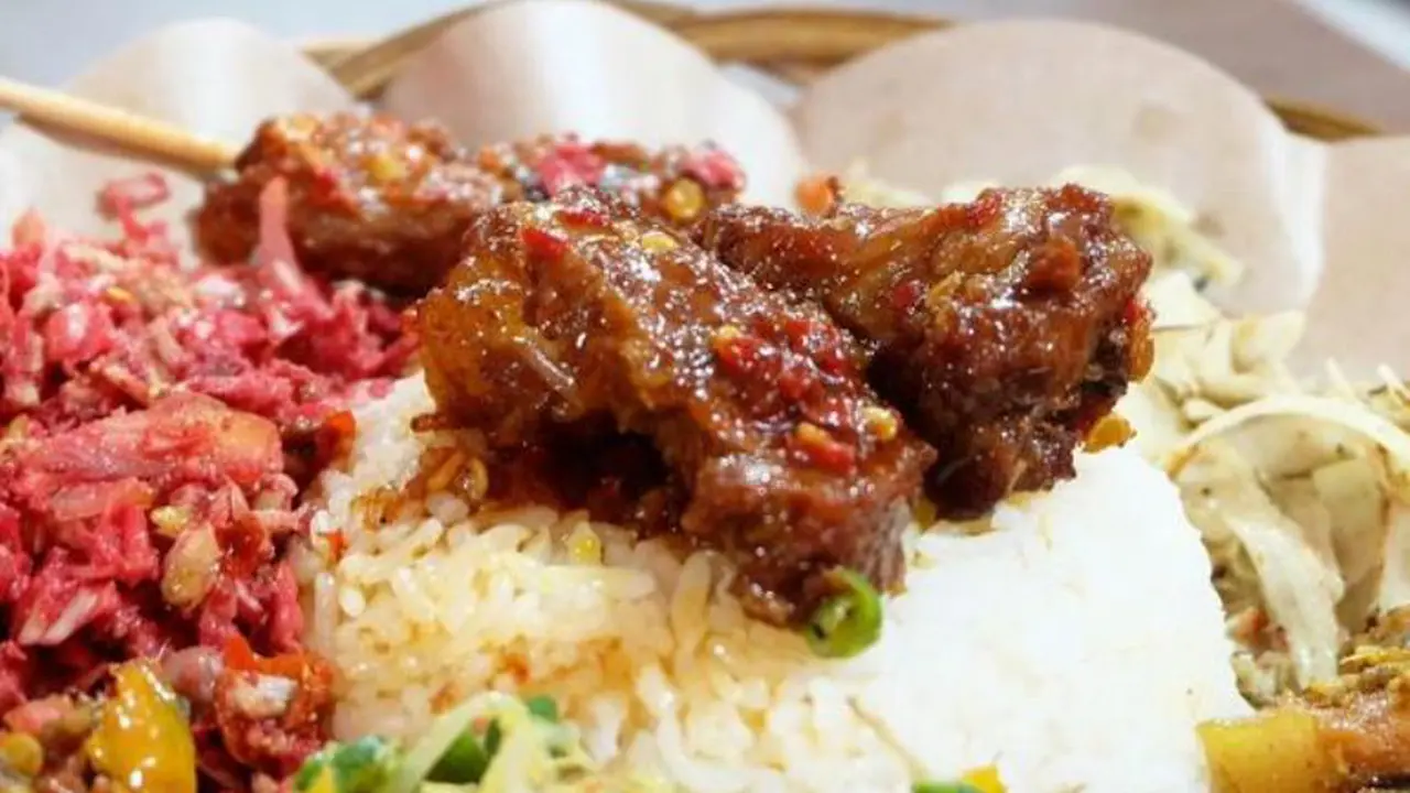 Jangan Sampai Lewatkan 8 Kuliner Wajib Cicip di Bali