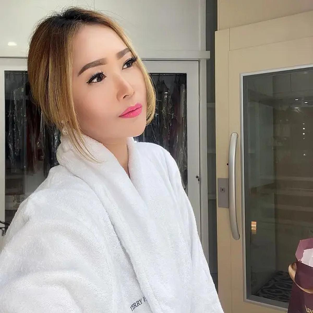 Inul Daratista Bagikan Pengalaman Umrah dan Cium Kabah: Alhamdulillah Semua Dilancarkan