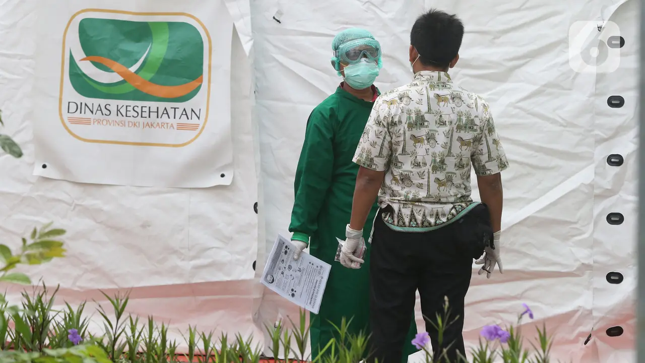 FOTO: RSUD Pasar Minggu Gelar Pemeriksaan Mandiri COVID-19