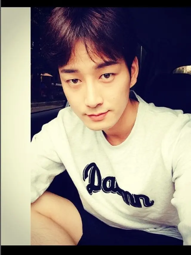 Potret dulu dan kini Lee Hyun Wook, pemeran Lee Hyung Ju di drakor Remarriage & Desires Netflix (Foto: Instagram @wook0617_