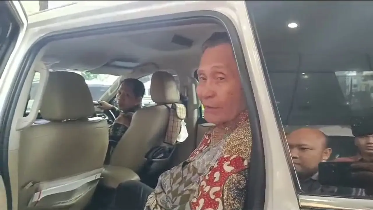 Ketua Dewas KPK Tumpak Hatorangan Panggabean menilai penyitaan handphone milik Sekjen PDIP Hasto Kristiyanto oleh penyidik KPK sudah sesuai prosedur.