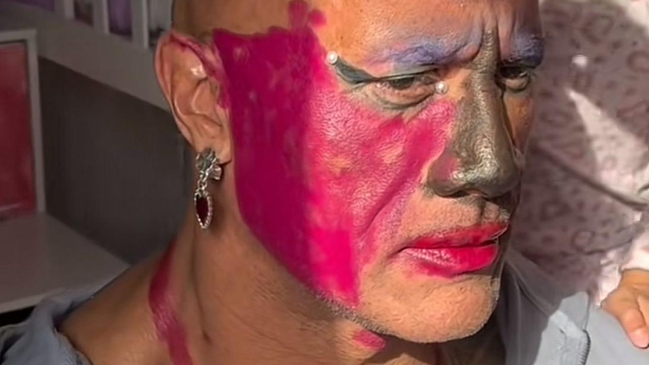 Potret Dwayne Johnson Pasrah Dirias Putrinya Sebelum Gym,  Momen Kecil yang Tak Akan Terulang