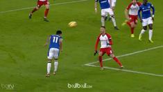 Berita video insiden patah kaki pemain Everton, James McCarthy, pada laga kontra West Brom. This video presented by BallBall.