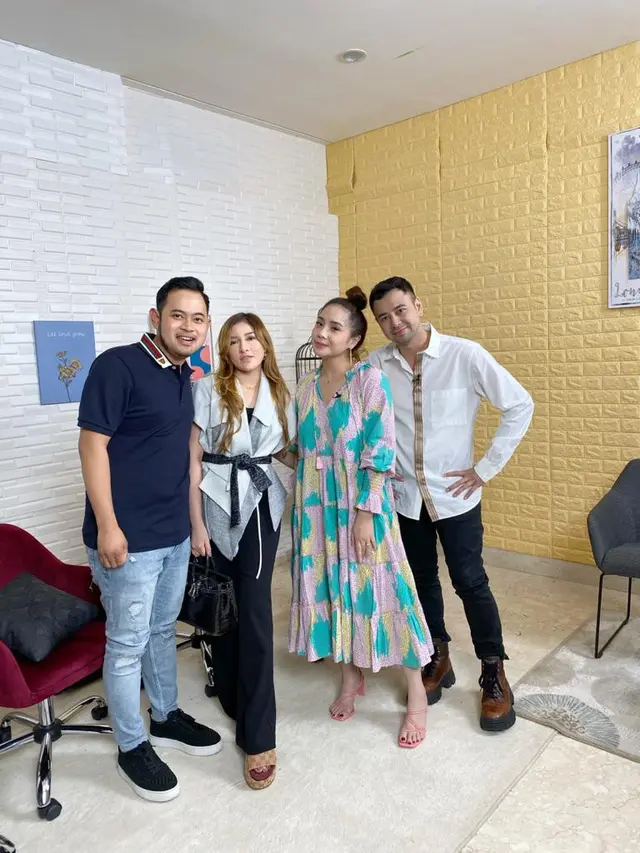 Raffi Ahmad, Nagita Slavina bersama pengusaha Gilang Widya Pramana