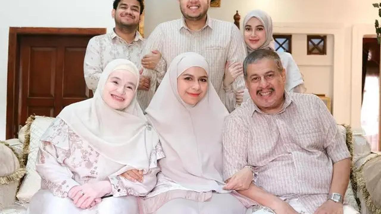 7 Potret Gender Reveal Miskah Istri Yislam, Fadil Jaidi dan Pak Muh Heboh