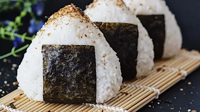 ilustrasi resep onigiri/pinterest