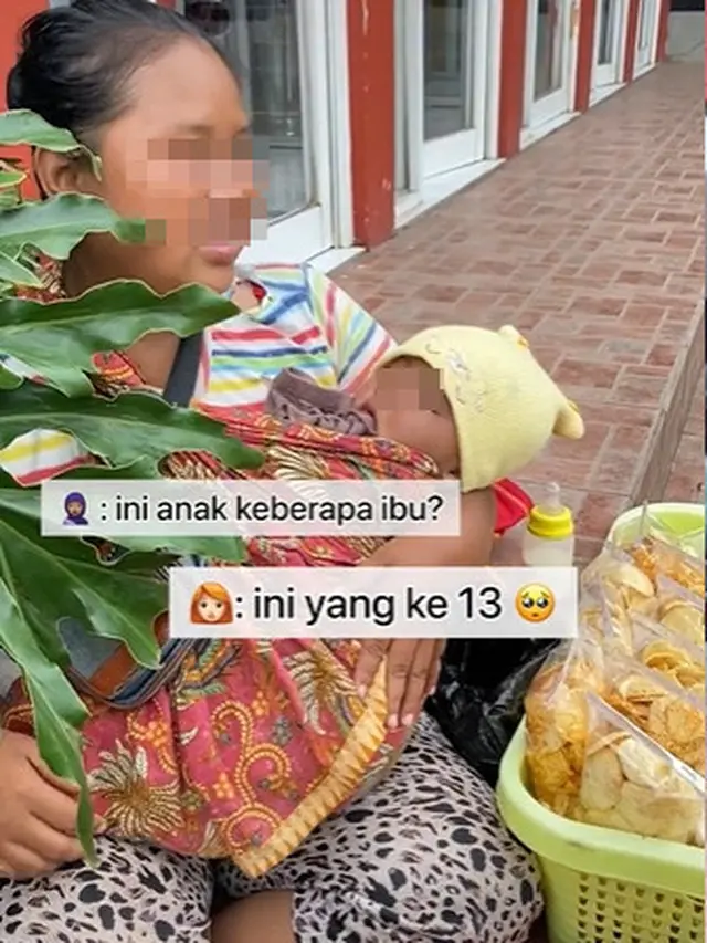 Perjuangan Wanita Nafkahi 13 Anaknya dengan Jualan Kerupuk, Bikin Haru