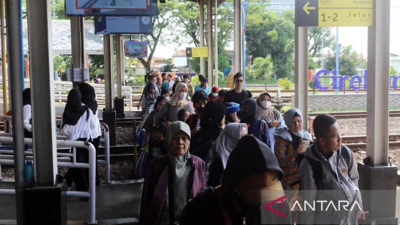 KAI Daop 3 Cirebon Catat 24.568 Tiket Lebaran KAI Cirebon Terjual, Minat Masyarakat Tinggi