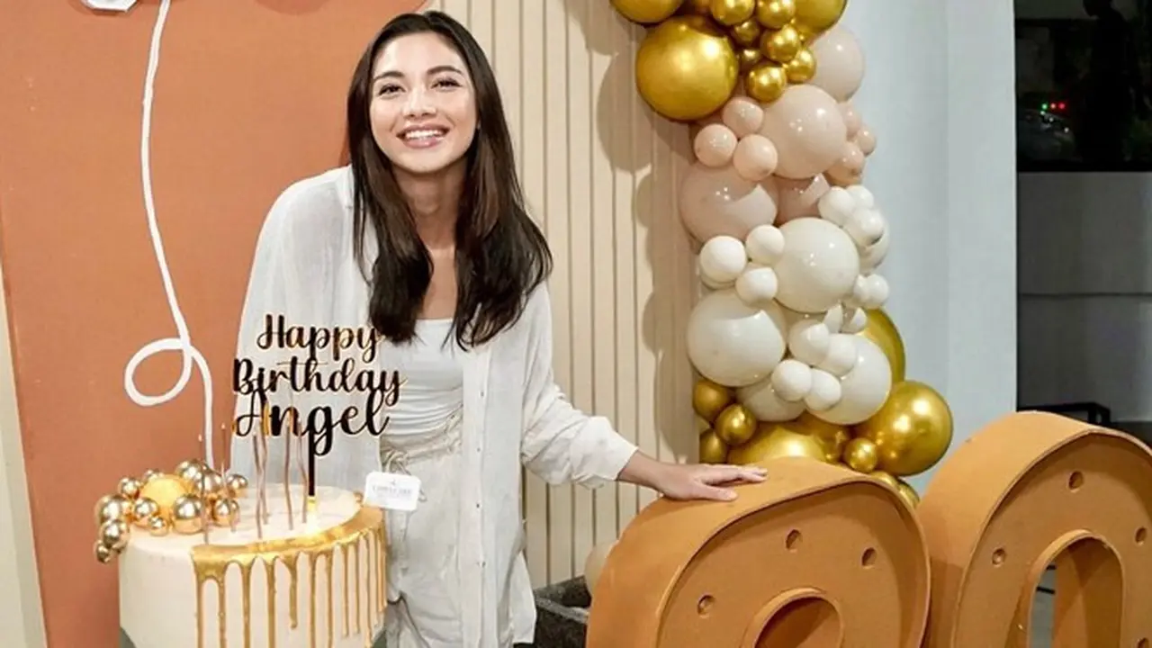 8 Momen Ulang Tahun Angela Gilsha ke-30, Dirayakan di Lokasi Syuting