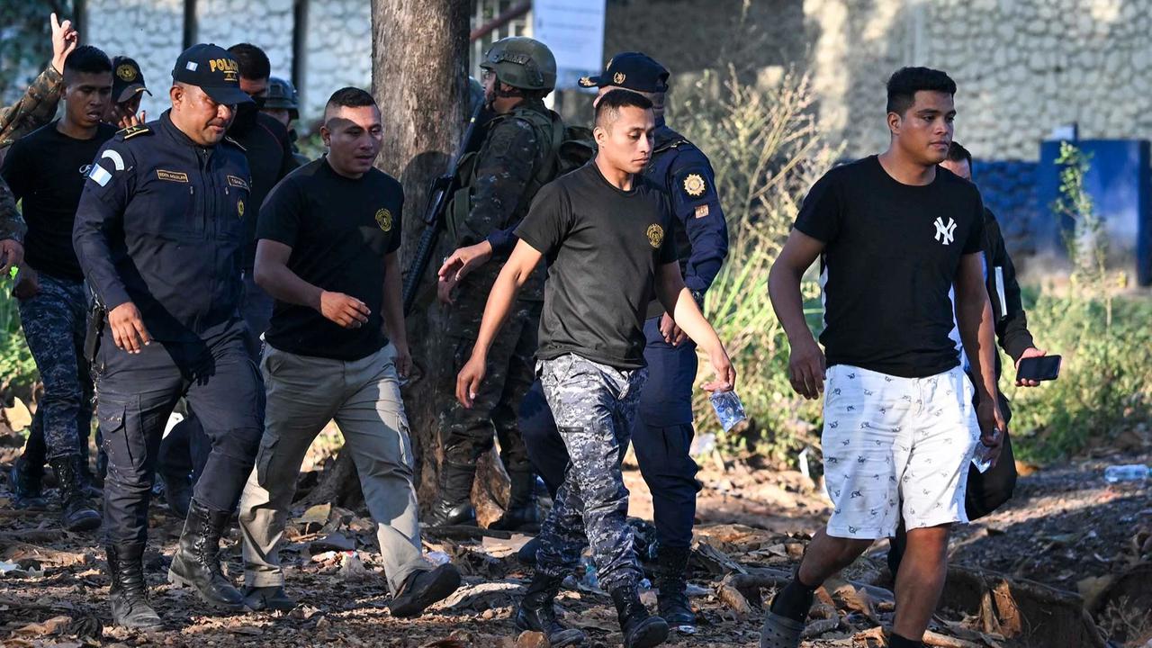 FOTO Situasi Mencekam di Penjara Guatemala yang Dikuasai Narapidana
