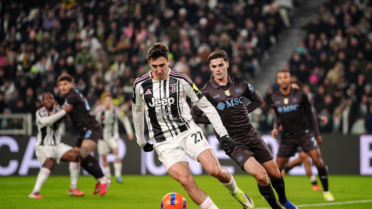 Juventus vs Napoli: Bianconeri Menang Telak 3-0 di Allianz Stadium