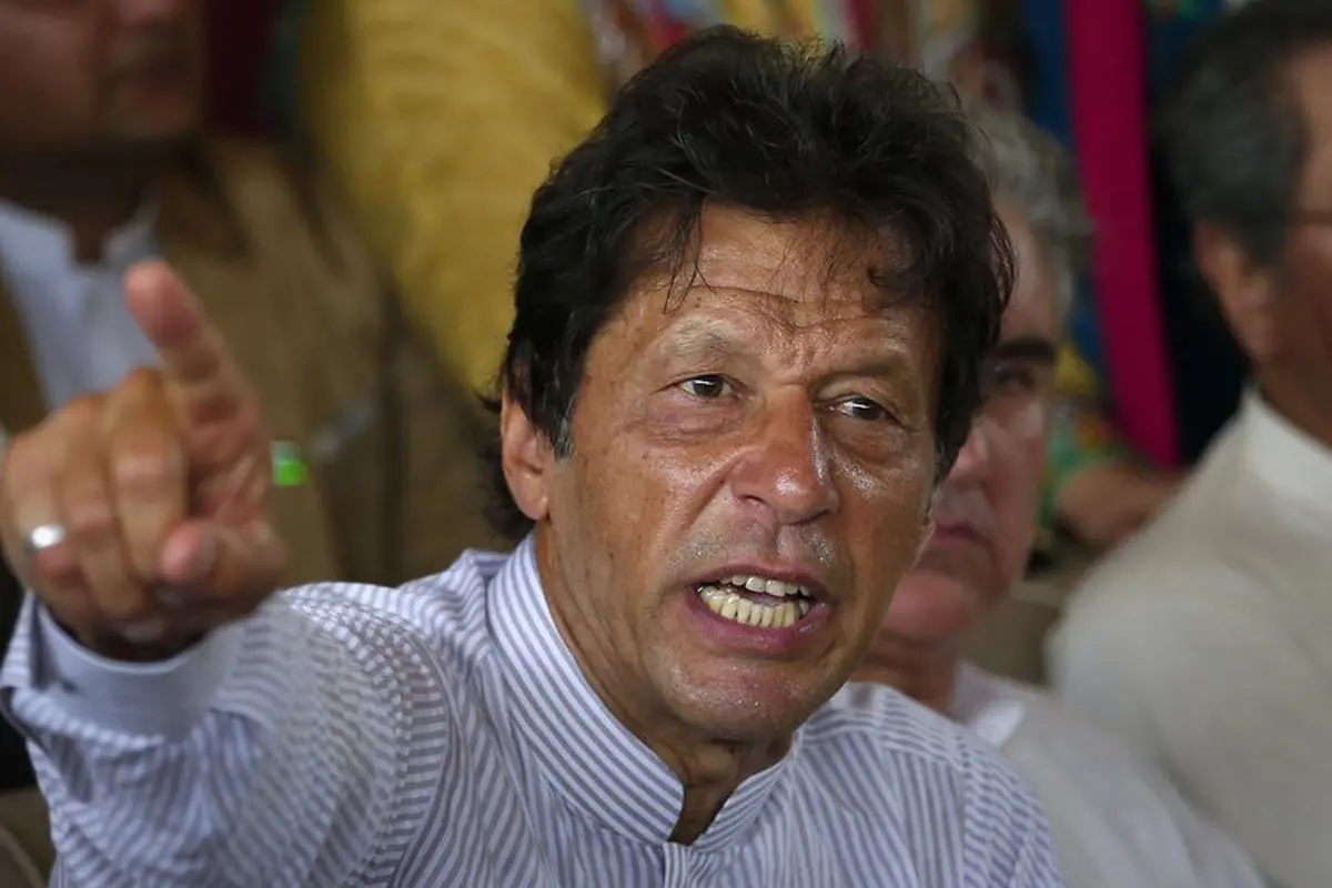 Imran Khan, pemimpin partai Pakistan, Tehreek-e-Insaf Justice Party (PTI) dan digadang-gadang sebagai calon perdana menteri baru Pakistan (Anjum Naveed / AP PHOTO)