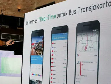 Direktur Google Maps Suren Ruhela menjelaskan fitur Transit dari Google Maps di Jakarta, Kamis (21/7). Transit adalah fitur dari Google Maps yang didesain untuk membantu perjalanan menggunakan transportasi publik. (Liputan6.com/Immanuel Antonius) 